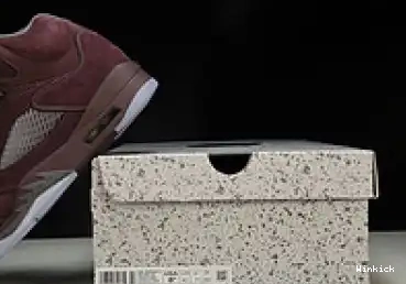Air 5 DZ4131-600 “Burgundy” Jordan 0624